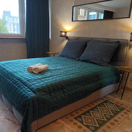 Green Apartament W Centrum Варшава Екстериор снимка