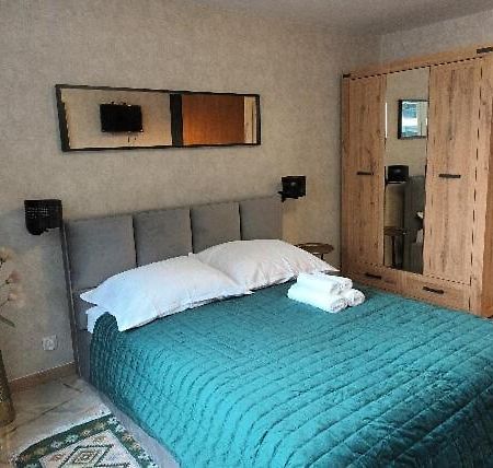 Green Apartament W Centrum Варшава Екстериор снимка
