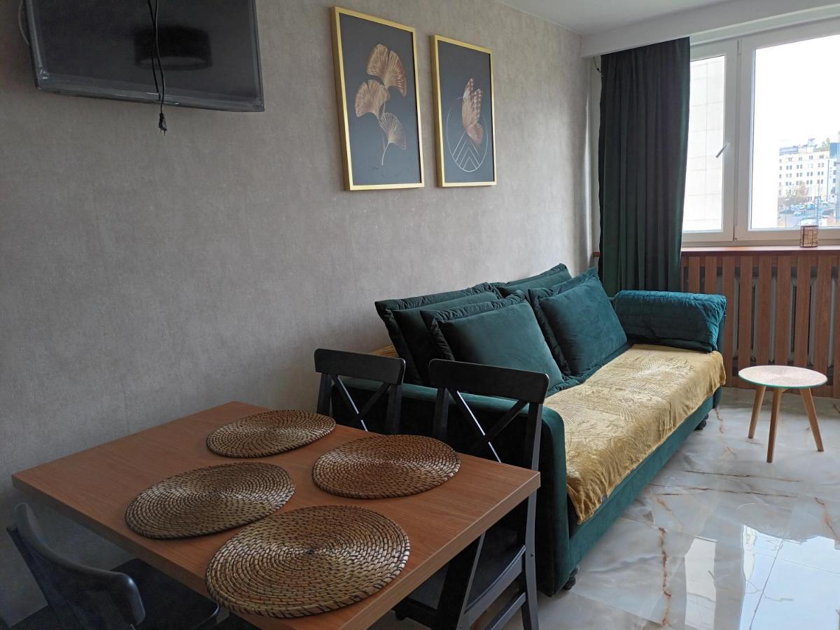 Green Apartament W Centrum Варшава Екстериор снимка